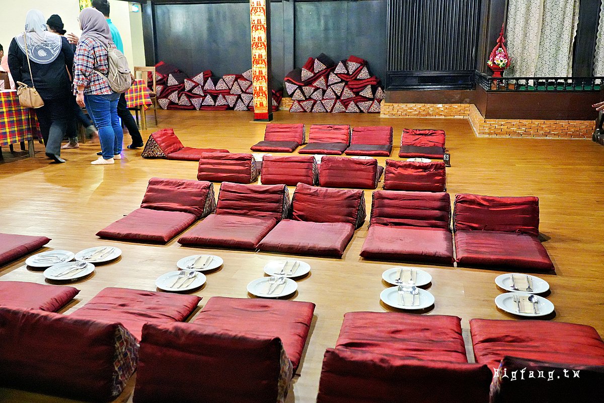清邁美食 Khantok 康托克帝王餐宴 老清邁文化中心