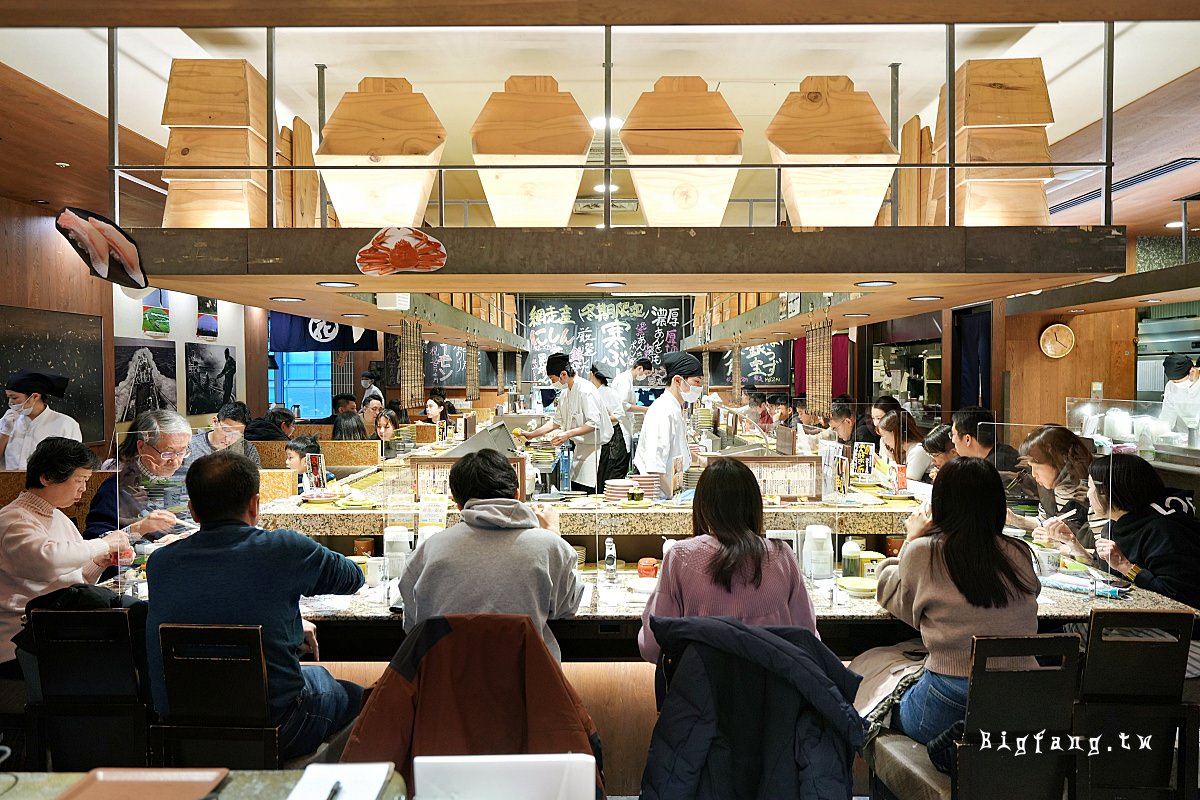 東京車站美食 迴轉壽司 根室花丸 KITTE丸之内店