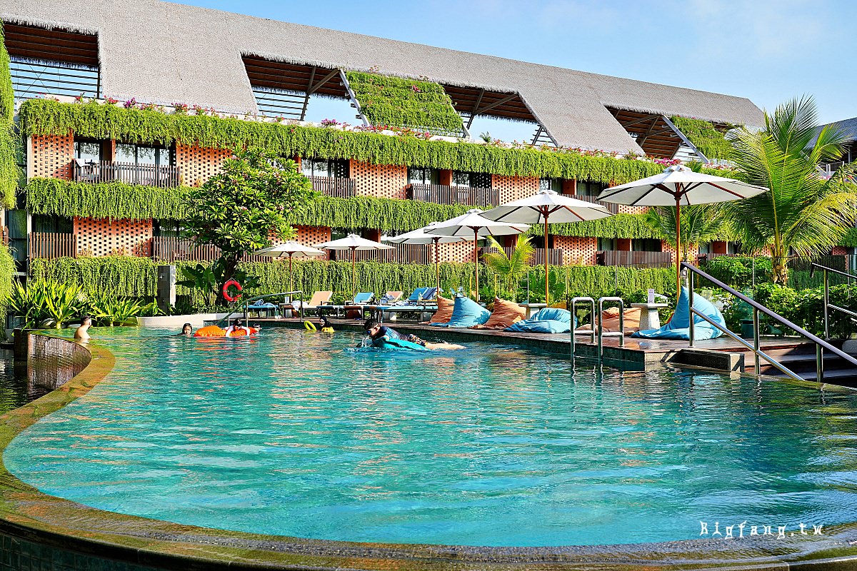 峇里島飯店 Aloft Bali Kuta Beachwalk 游泳池