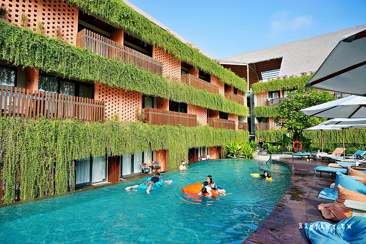 峇里島飯店 Aloft Bali Kuta Beachwalk 游泳池