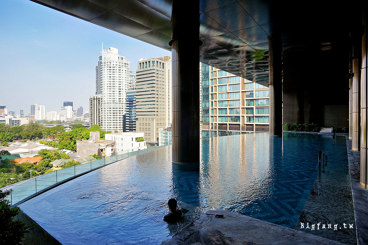 曼谷新通凱賓斯基酒店 (Sindhorn Kempinski Hotel Bangkok) 游泳池