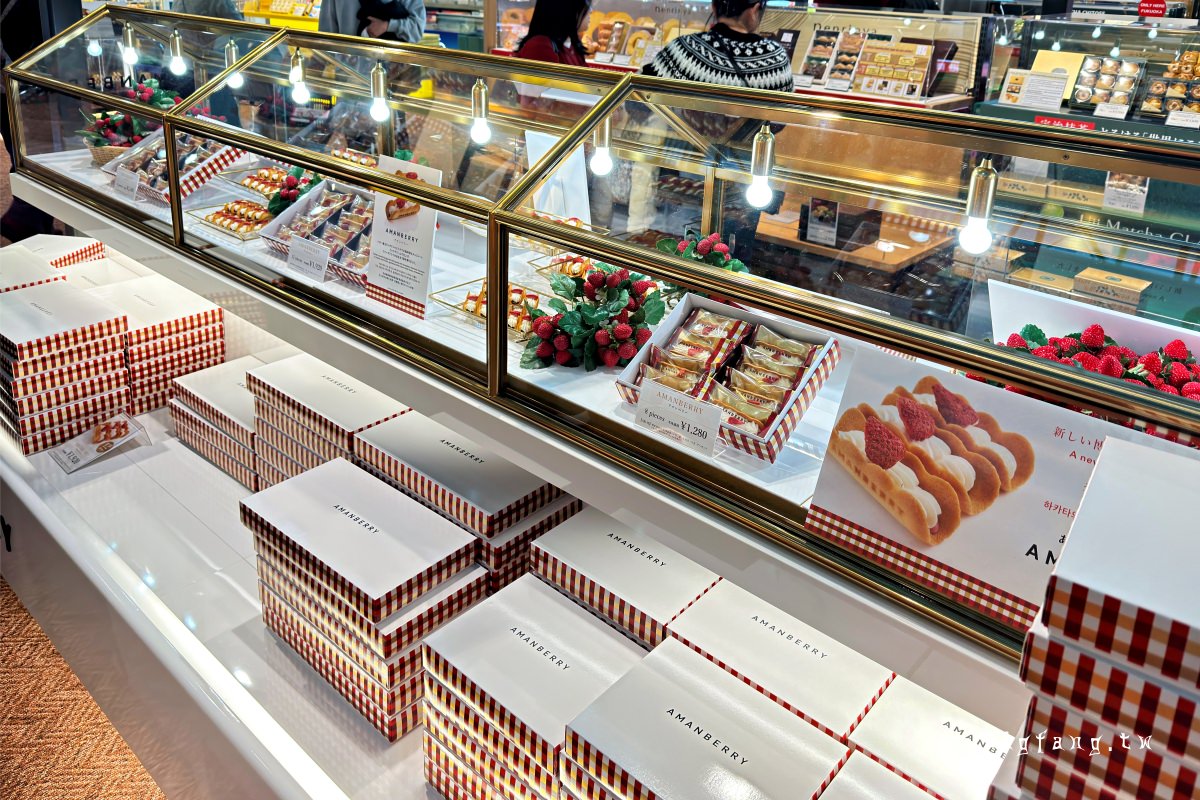 福岡機場 AMANBERRY 甘王草莓生巧克力薄餅